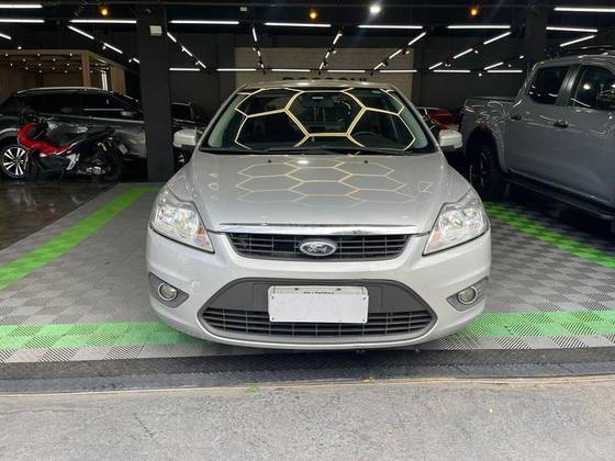 FORD FOCUS 1.6 GLX 16V FLEX 4P MANUAL